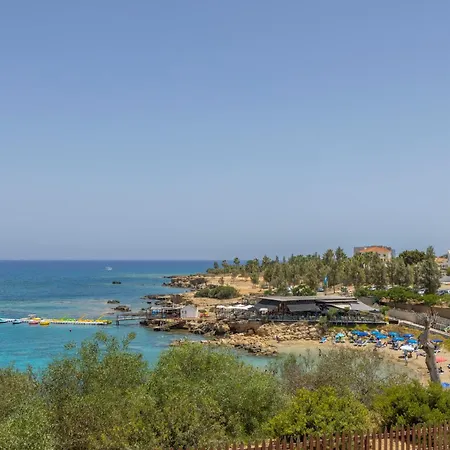 Villa Sunnyvillas: 4br Seafront Villa*private Pool*bw44 Protaras